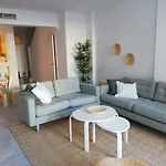 House Duplex Апартаменты *